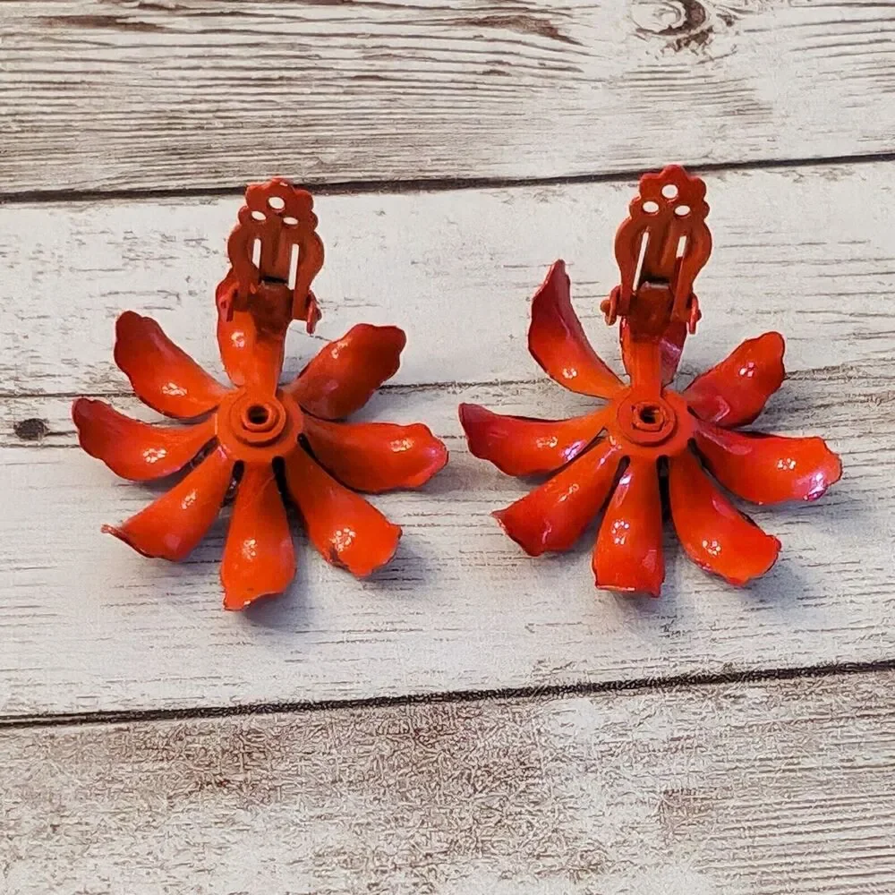 Vintage Clip On Earrings - Large Orange Flower 1 & 3/8